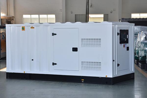 宁明发电机组气门间隙的调整周期是多久？