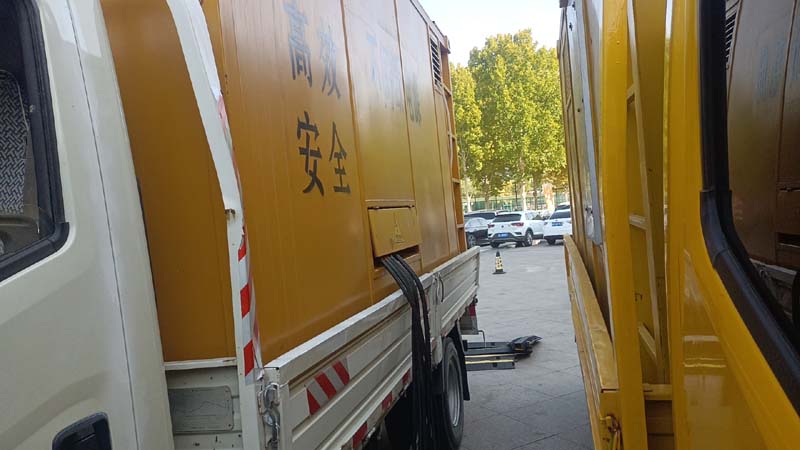 宁明如何判断柴油发电机组和UPS电源的切换时间是否符合要求？