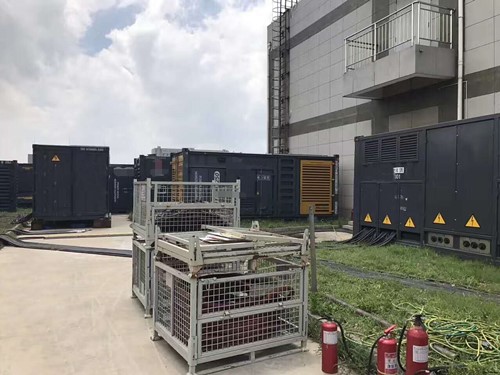 宁明除了定期检查，还有哪些方法可以及时发现接触式转速表探头的磨损？