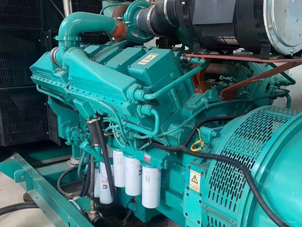 宁明更换100kW柴油发电机组机油时，需要注意哪些事项？