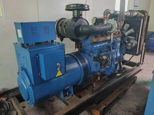 宁明100kW柴油发电机组使用多级机油有哪些优缺点？