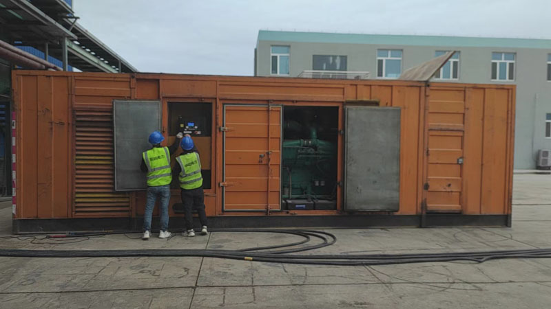 宁明如何检查柴油发电机组的机油油位？